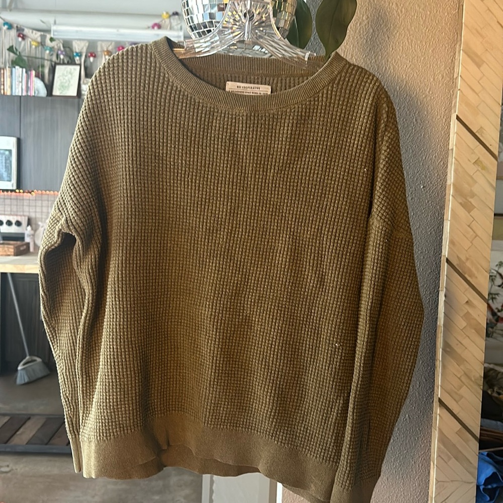 Rei cooperative green waffle sweater